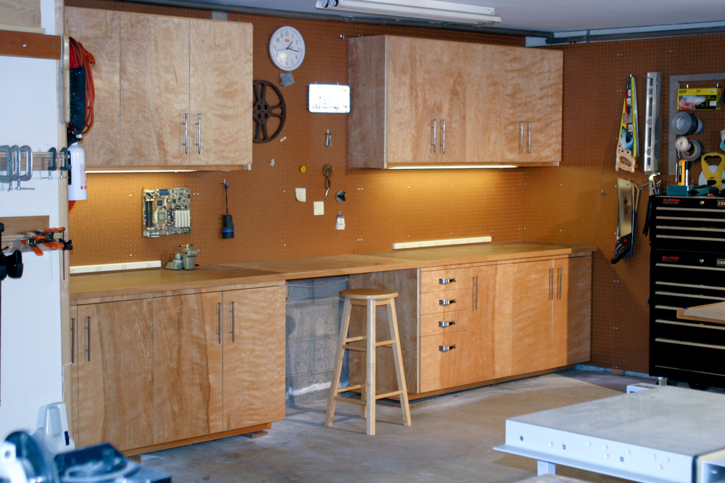 Garage Cabinets Anirama, Building Garage Cabinets